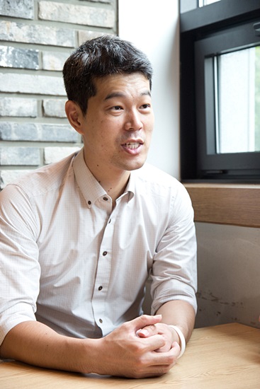 ‘빅보카’의 저자 신영준씨와 지난 9월 6일 서울 서초구의 한 카페에서 만났다. 사진=이종현 기자