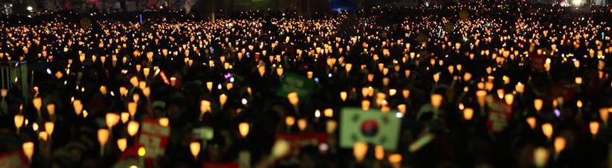 탄핵안 가결 이후인 지난 10일 제7차 촛불집회가 광화문 광장 일대에서 열려 많은 시민들이 참여해 박근혜 대통령 퇴진을 요구하고 있다. 사진=박은숙 기자