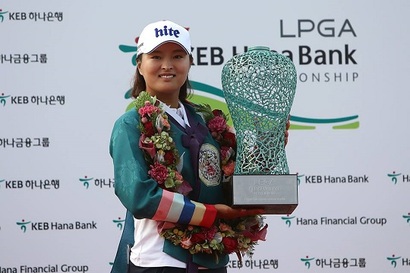 LPGA 투어 KEB하나은행 챔피언십에서 우승한 고진영. 사진=LPGA 페이스북