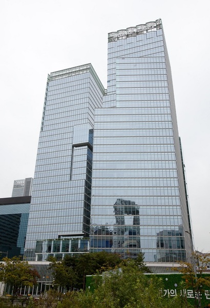 미래에셋금융 계열사들이 입주해 있는 센터원 빌딩은 강북 최고가 임대료를 자랑한다고 알려져 있다. 사진=박정훈 기자