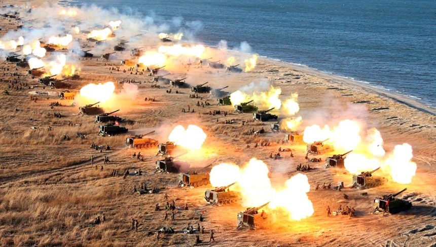 북한 포병의 대규모 훈련. 사진=KCNA