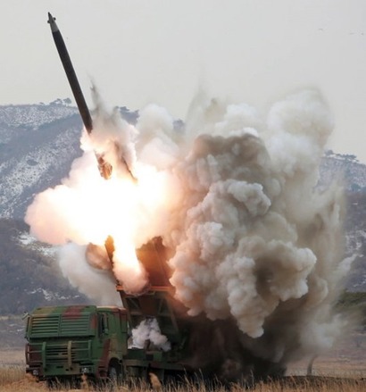 북한의 신형 300mm 방사포. 사진=KCNA