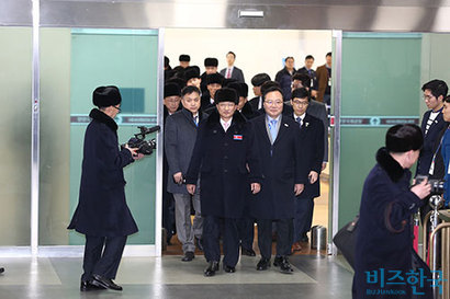 양양공항은 지난 평창동계올림픽 때 북한 선수단이 이용하면서 화제가 되었다. 그러나 현재까지도 7개 지방 국제공항 가운데 유일하게 적자를 기록하는 상황이다. 사진=사진공동취재단