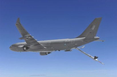 공군이 도입한 A330 MRTT 공중급유기는 플라잉 붐 방식을 사용해 전투기에 공중급유를 실시한다. 사진=에어버스
