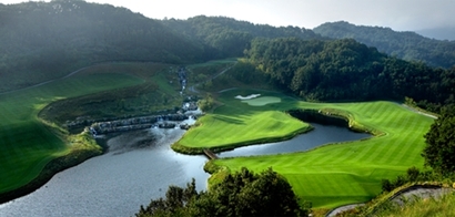 충북 음성군에 위치한 레이보우힐스는 동부그룹이 운영하는 골프장으로 세계적인 골프 설계가 로버트 트렌트 존스 주니어가 설계했다.  사진=레인보우힐스 홈페이지