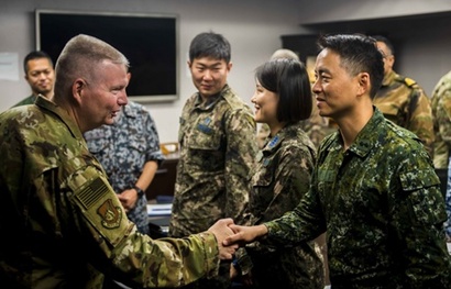 지난 2월 괌 앤더슨 공군기지에서 열린 미 공군 주도의 다국적 훈련인 ‘퍼시픽 디펜더 19’에는 군복을 입은 대만 공군 장교가 처음으로 참가했다. 이 훈련에는 우리 공군도 참여했다. 사진=미 국방부