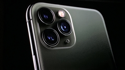 애플은 아이폰11의 차별점을 ‘카메라’에 올인했다. 특히 ‘​나이트 모드’​의 완성도는 놀랍다. 사진=애플 제공