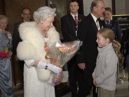 올해 93세인 엘리자베스 영국 여왕은 올겨울부터 모피를 사용하지 않기로 했다. 사진=Government of Alberta