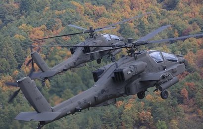 군 소식통에 따르면 지난해 연말 소요검증을 통해 차기 대형공격헬기 사업의 도입 대수를 36대로 결정한 것으로 전해진다. 사진은 유력 후보기종인 AH-64E 아파치 가디언 사진=육군 제공