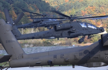 한국항공우주산업과 미 보잉사에 따르면 지난해 4분기에 양사가 한국에서 아파치 가디언 공격헬기의 동체를 다시 만들기로 했다고 전했다. 사진=육군 제공