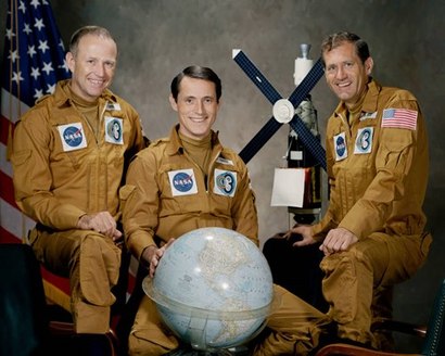 스카이랩 4호 미션 당시 우주정거장으로 올라간 세 명의 우주인. 제럴드 칼, 에드위드 깁슨, 윌리엄 포그(왼쪽부터). 사진=NASA