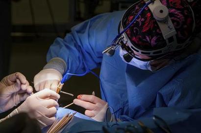 ‘백내장 수술’을 둘러싼 보험사와 의료계·소비자의 분쟁이 심화되고 있다.