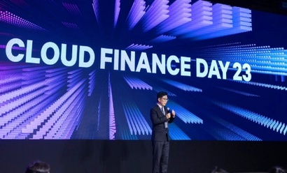 네이버클라우드는 금융권 AI 시장을 적극적으로 두드리고 있다. 사진은 ‘파이낸스 데이 2023(NAVER Cloud Finance Day 2023)’ 무대에 선 김유원 네이버클라우드 대표. 사진=네이버 제공