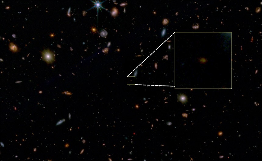 은하 JADES-GS-z7-01-QU는 우주의 재이온화 시기 직후에 존재한 은하로 보인다. 상당한 수준의 별 탄생율을 보여야 하는데도 별을 거의 만들지 않는 상태로 관측된다. 사진=JADES Collaboration
