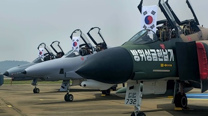 2024년 6월 7일, 55년간 운용된 한국 공군의 F-4 팬텀 전투기가 퇴역하며, 이후 공군 전력은 KF-21 보라매와 F-35 전투기 등으로 대체될 예정이다. 사지=김민석 제공