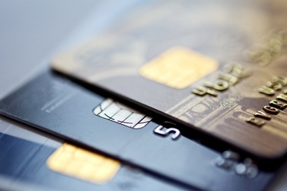 국내 신용카드 5개 사가 손잡고 신용카드 비교·추천 서비스를 시행할 예정이다. 해당 서비스는 자사뿐만 아니라 타사 카드 상품까지 추천하는 것으로, 2022년 9월 혁신금융서비스로 지정됐다.